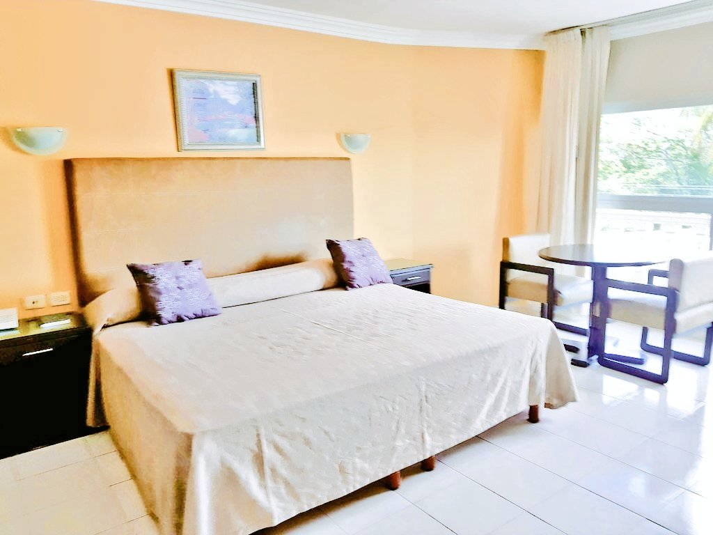 LuviaGraham's tweet photo. #TarifaPromo #Mesdemarzo
Ven a #Villahermosa #Tabasco y hospédate en un #hotel con la experiencia turística y el mejor trato.
Habitación doble o sencilla $780.00 impuestos incluidos.
☎️9933-12-77-44. https://t.co/JLeyu8NLyC