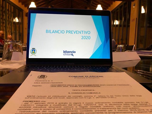 a_rozzoni's tweet photo. Questa sera in Consiglio Comunale (rispettando le norme preventive anti #covid19), abbiamo approvato il bilancio preventivo 2020.
Aumenta la spesa per i servizi, soprattutto, quelli rivolte all’attenzione della persona e alle fragilità. Rimangono invaria… https://t.co/M0FMJS9OLY https://t.co/rM4gSvgP8s