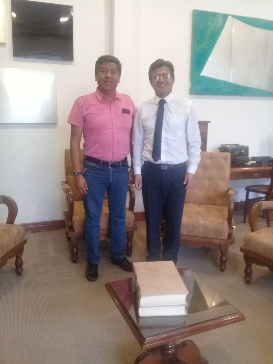 FuerzaObreraEC's tweet photo. Nuestro compañero Patricio Padilla Presidente del #AFUT mantuvo una reunión de trabajo con @PVanegas Rector de la @udecuenca
#FortalecimientoInstitucional
@goberazuay
@XavierBermudezL
@emov_ep
@albuja_ximena
#PatricioOrtiz https://t.co/8zcU5pusZB