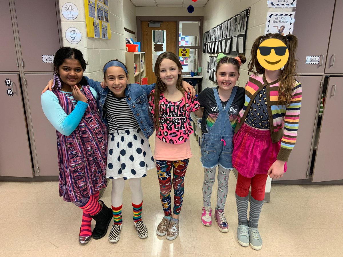 miss_toub's tweet photo. Happy Wacky Wednesday!!! Today we are dressed a bit wacky! Thanks to Ryan’s Dad and Dustin’s Mom for being our mystery readers!! #cbgroveland #ReadAcrossAmerica 📚 😜 https://t.co/90twT971dm