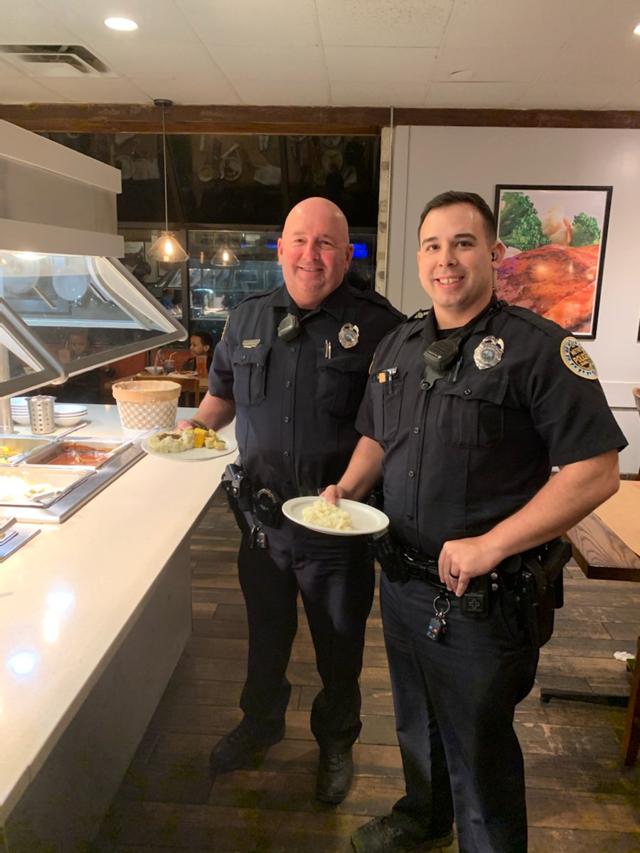 As a token of our appreciation to the men and women <a href="/MNPDNashville/">Metro Nashville PD</a> and <a href="/NashvilleFD/">Nashville Fire Dept</a> . Please enjoy a great complimentary meal also tonight and tomorrow <a href="/Shoneys/">Shoney's</a> . Thanks!!