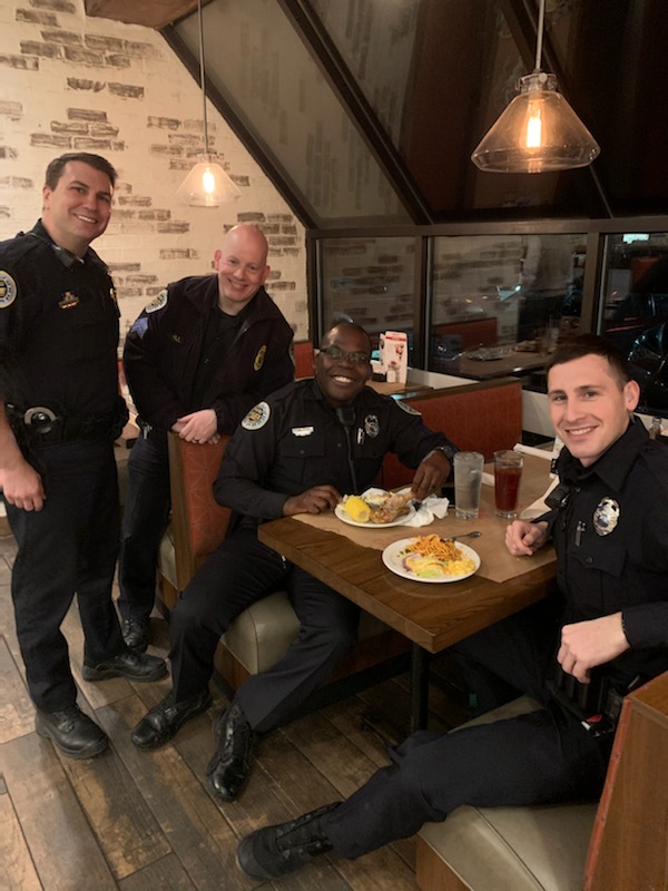 daviddavoudpour's tweet photo. As a token of our appreciation to the men and women @MNPDNashville and @NashvilleFD . Please enjoy a great complimentary meal also tonight and tomorrow @Shoneys . Thanks!! https://t.co/YffXQ2MmqV