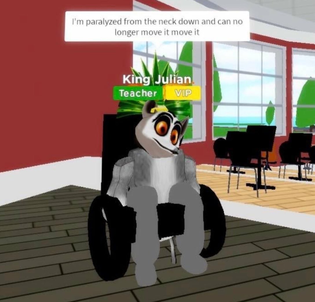 He can t move. I can i cant. Moricio i can't move. R/gocommitdie. Король джулиан в инвалидной коляске.