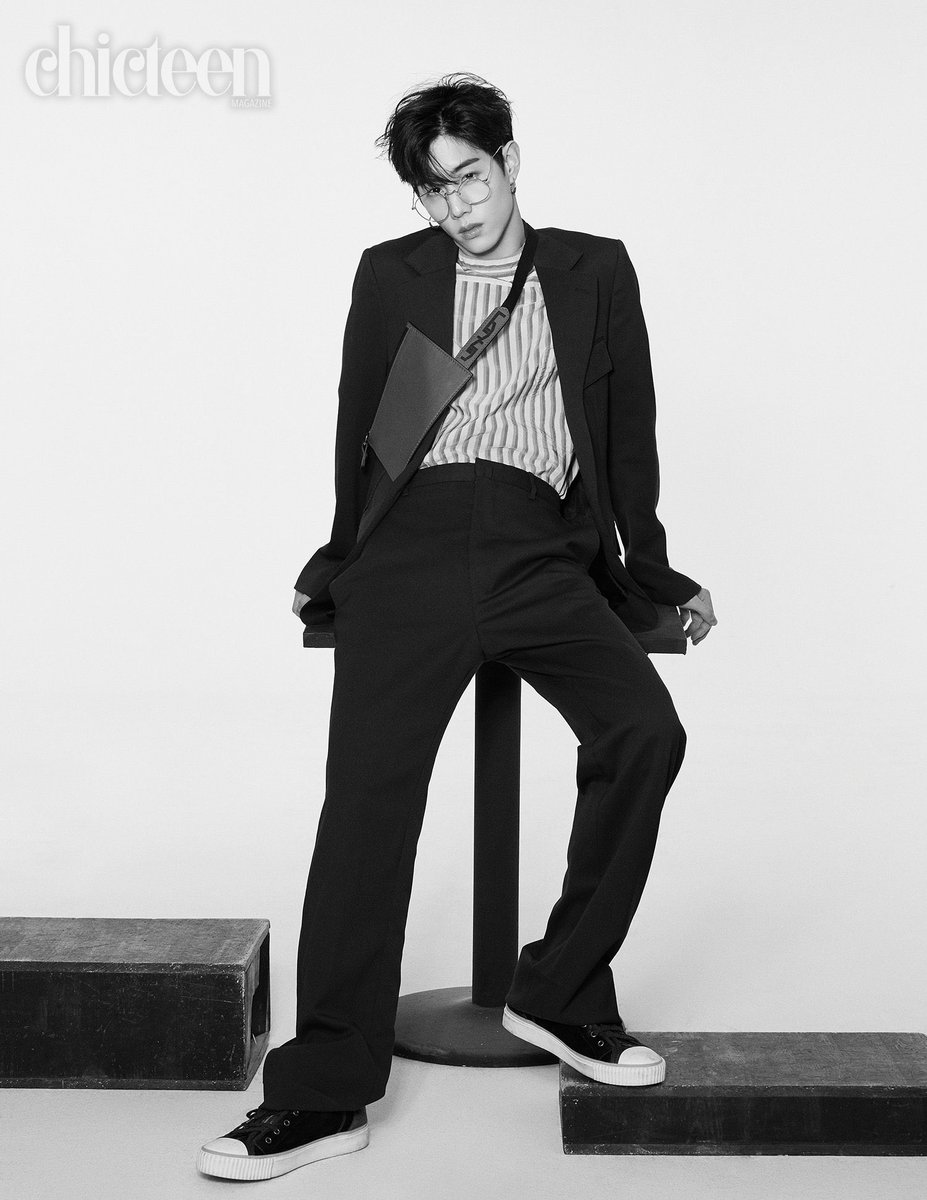tuanpics's tweet photo. the power of mark’s photoshoots for chicteen... unmatched https://t.co/0iQDpvREMs