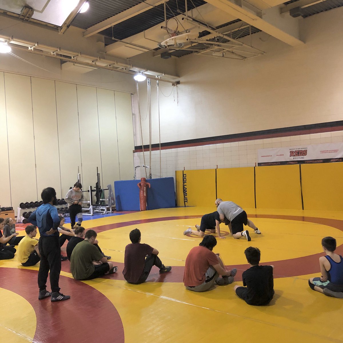UNBWrestling's tweet photo. 🔴⚫️WRESTLING WITH THE REDS🔴⚫️
Thanks to all the high school wrestlers who spent the last two days wrestling with the Reds. It was great having more young talent in the room from across NB! 🍁
#REDSWRESTLE #WRESTLEWITHTHEREDS https://t.co/2mK842eovn