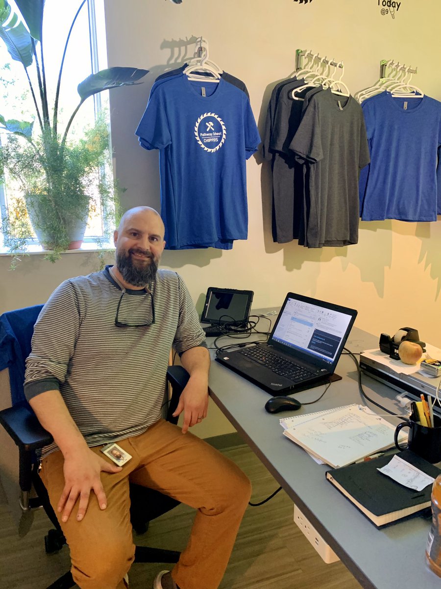 GabrielleSylk's tweet photo. Enjoyed catching up with Jeff and Jory @Pathwayschool on the great work they are doing around #STEM #education 💻 These students are building some neat stuff! #screenprint #designthinking #esports #vexiq #makerspace #computers #collaborate #buildsomethingdifferent https://t.co/2vyEVH83pq