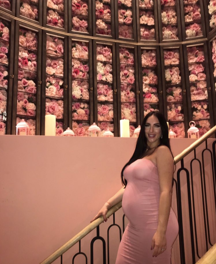 JessieBull's tweet photo. 25 weeks 💕 https://t.co/ozhI6pDNaV