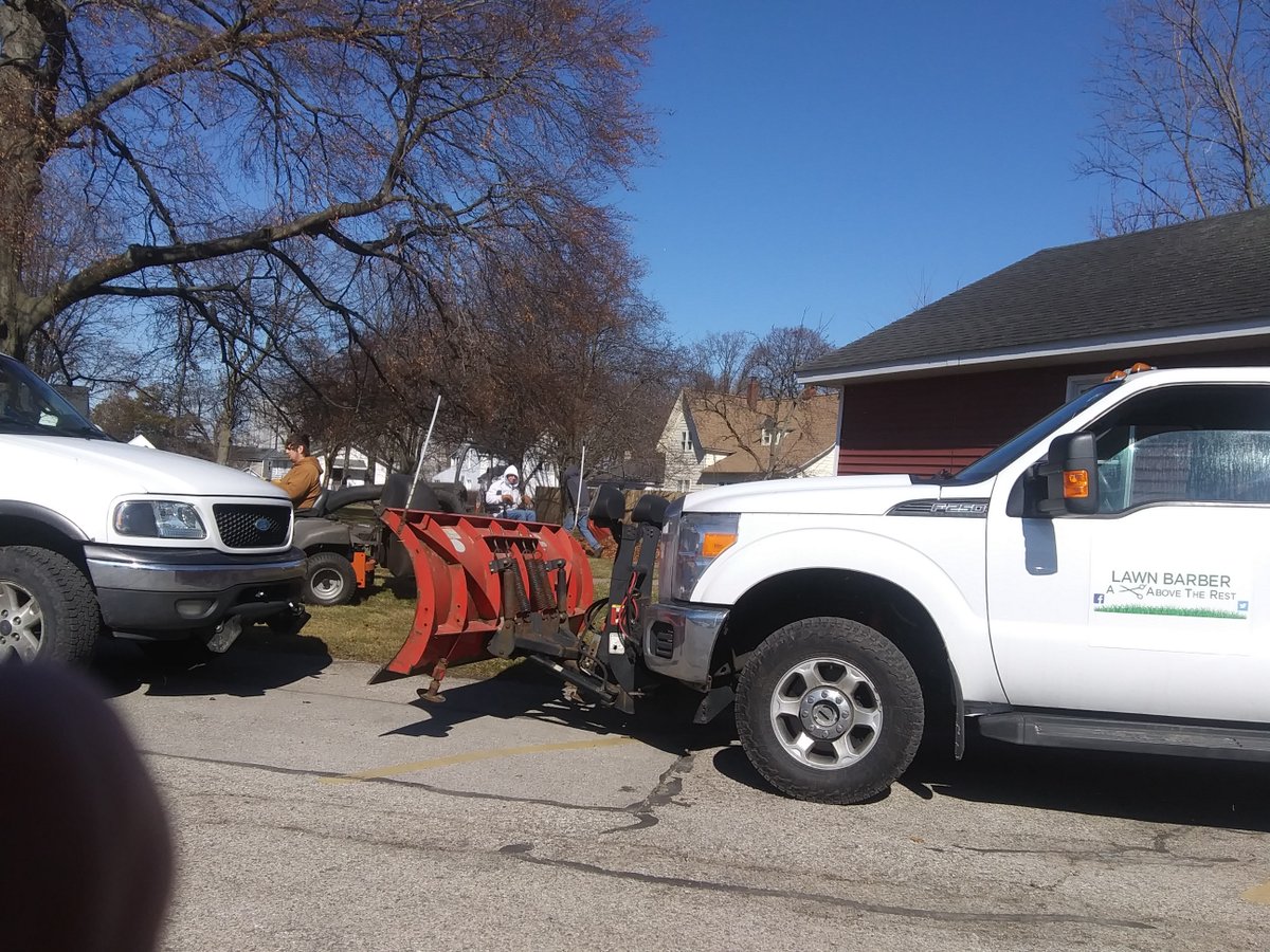 LawnBarber2017's tweet photo. Spring is here time to start getting your lawn ready for the Summer. We are now working on Spring clean up. So, call us today for an estimate to have your lawn cleaned up.
-North Muskegon
(231) 766-0863 Office
https://t.co/BkR90bg6FO Website https://t.co/9mcgYgb0AI