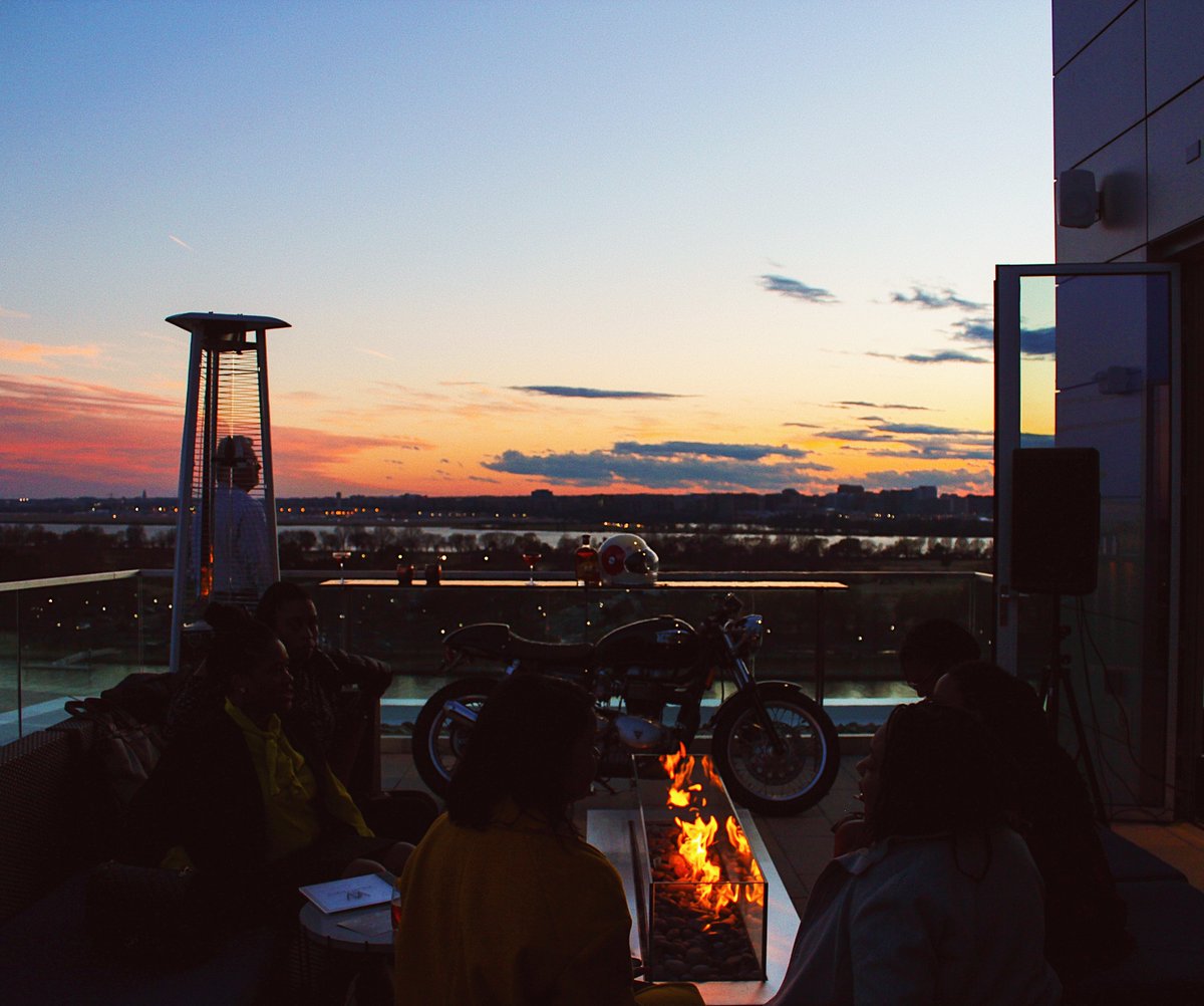 WCWharf's tweet photo. Warmer days, chilly nights. We see you, Spring. 👀 Have a seat by the fire with friends and catch tonight's sunset high above @TheWharfDC. https://t.co/YfTZ7KyNxh