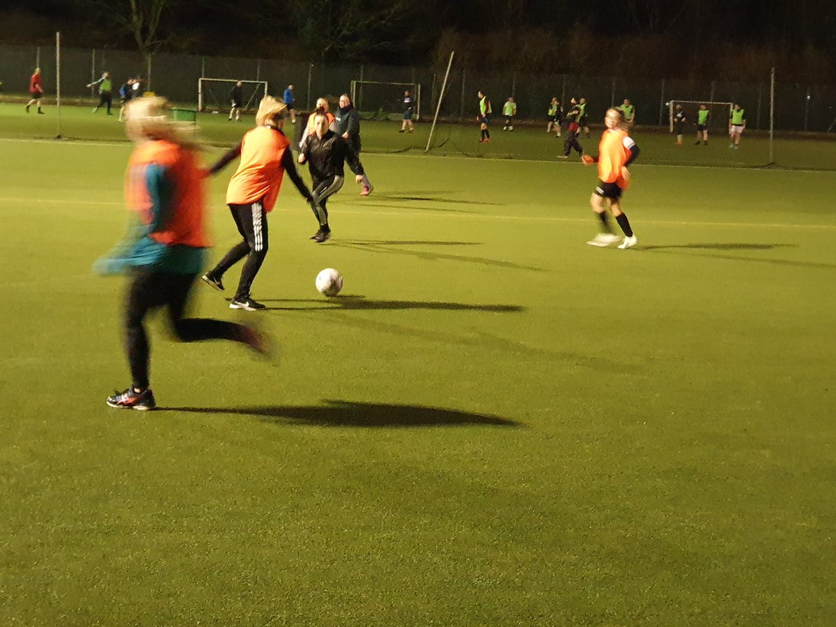 dreams_ladies's tweet photo. First training session for our brand new ladies team. Excellent group and an enjoyable session.
@dreams_ladies @PDFLUK @LadiesFootball @football @newfriendships @goodtimesahead @PillinZiggy @ChromaSport https://t.co/HnpkBIsj2r