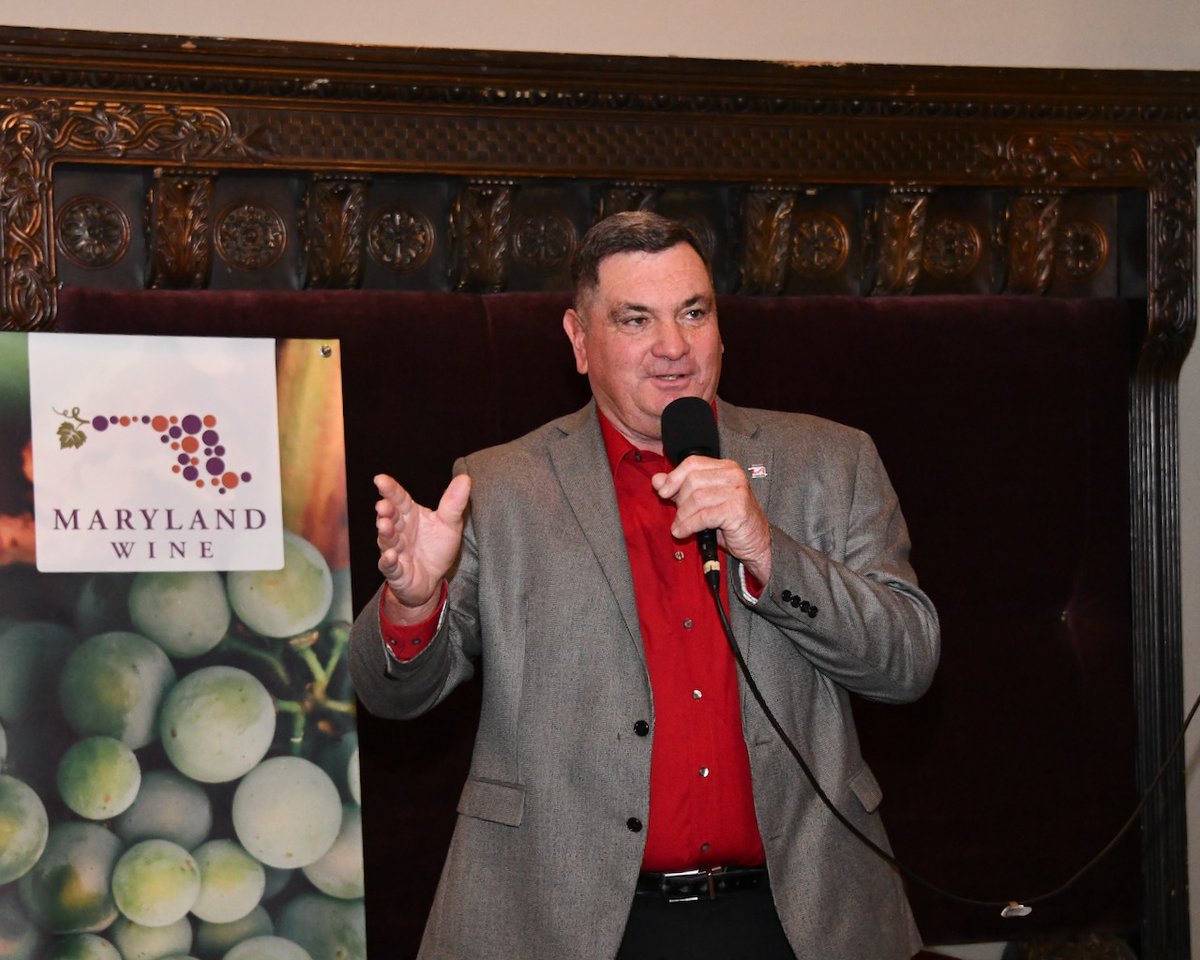 MdAgDept's tweet photo. Sip, sip, hooray! It's Maryland Wine Month!๐ท๐๐
Today, Md Ag Sec. Joe Bartenfelder helped kick off this month-long celebration at the #MDwinemonth Launch. Congrats to the Governorโs Cup Best in Show winner @BigCorkVineyard and all the Best in Class awardees! #savormaryland https://t.co/r9uoAny6YP