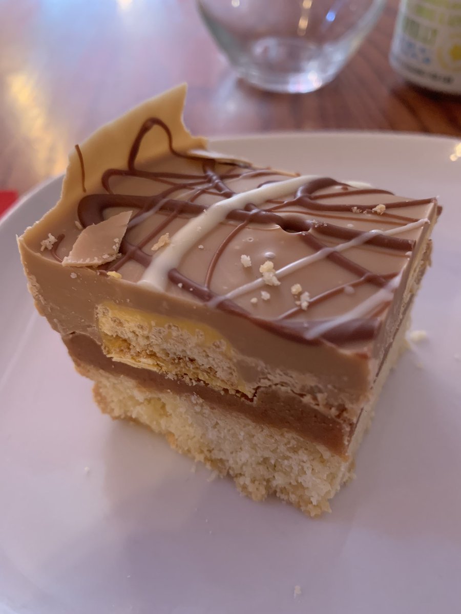 Taaait's tweet photo. Enjoyed my wander around the #ModernNOW exhibition yesterday, followed by a visit to the ever excellent @TastyBunsBakery for some Gold Bar Millionaires Shortbread. Ideal. https://t.co/S5j0HZpf1X