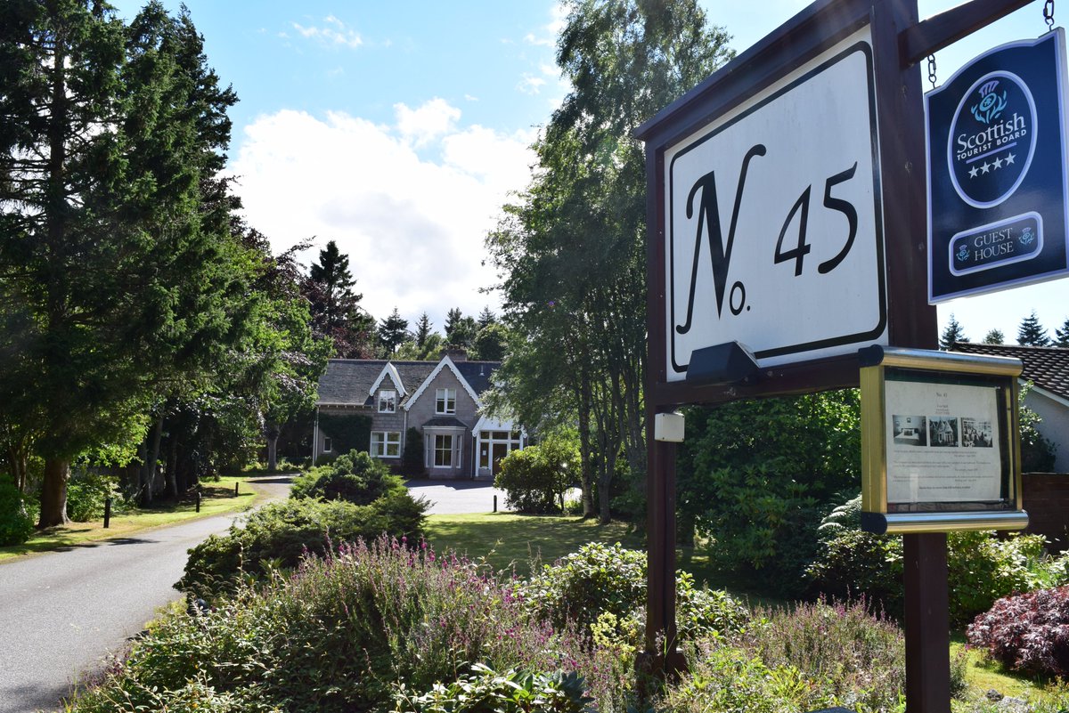 No45GuestHouse1's tweet photo. @Airbnb @AirbnbHelp @Airbnb_uk 

So disappointed that Airbnb are doing nothing about the fraudulent listing of my property on their website!  

Scary to think that its so easy to set up a fake listing for a property for financial gain.  

#bookdirect https://t.co/gbHGEiExRn