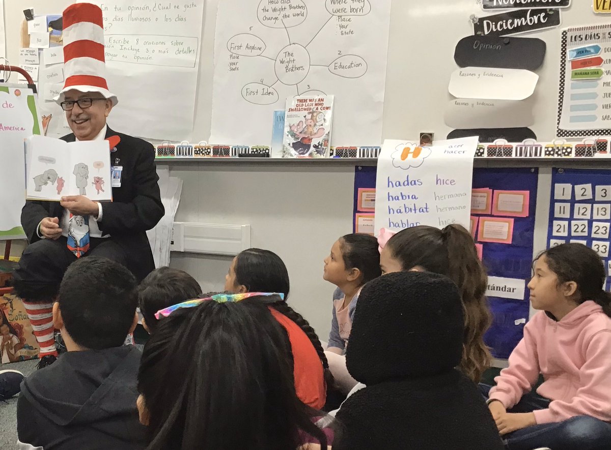 Celebrating Read Across America with guest reader Superintendent Sergio Mendoza in 2nd grade 
#Burtonstory #ososbilingües