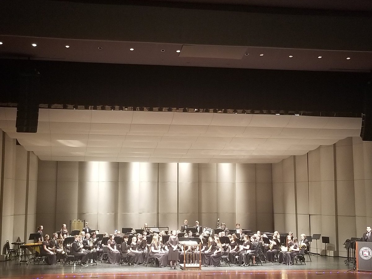 DaveEhlers_CCS's tweet photo. The CHS band is ready to perform at the District Festival at LMC.  #CometPride https://t.co/G3MkBSEp0x