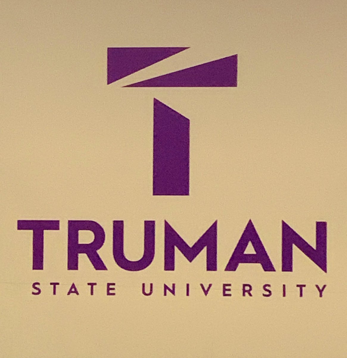 COMMatTSU's tweet image. Check it out! @TrumanState unveiled our new logo and tag line today. What do you think? #DistinctByDesign