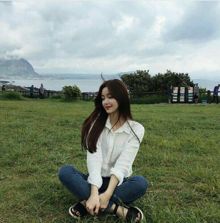kmnhvnda's tweet photo. mutualan? kuy rt ae, jngn lupa jfb
gua newbie gan, bantu gua ya
fambest? kuy dh rep aj. ntr gua dluan yg dm
gua bernickname, panggil aj vana.

#roleplayerindonesia #roleplayer #Mutualankuy https://t.co/ianeccOz1J