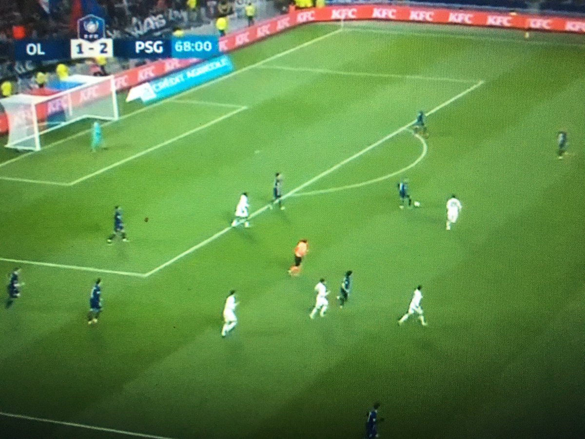 MohABDIRAHMAN's tweet photo. @JM_Aulas je t’aime https://t.co/n25MQewH8u