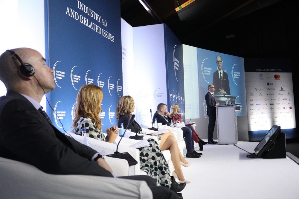 Panel „Klimatske promene: Izazovi i uloga cirkularne ekonomije", između ostalih, obeležio je 27. #KBF2020 Izazovi i važnost klimatskih promena biće pretočeni u Green deal - novu strategiju rasta koja za cilj ima da do 2050. godine EU efekat staklene bašte svede na nulu.