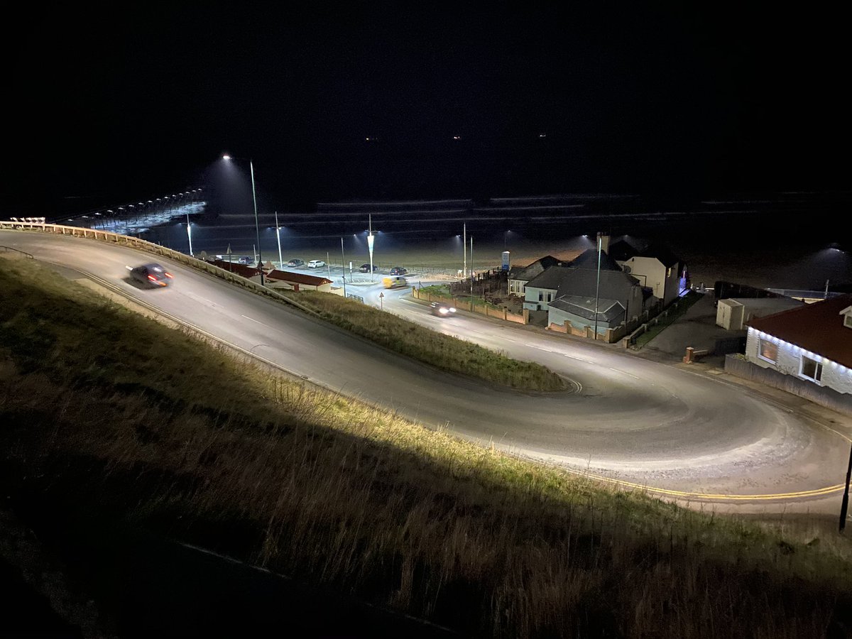 benefitHW's tweet photo. Am I the only person who arrives at their hotel excited to discover its on a big winding hill and I have my running kit for tomorrow #marathontraining #manchestermarathon #running @UKRunChat https://t.co/1qgBplbnEM