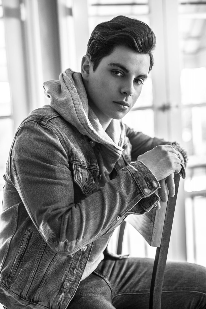 tyraskids's tweet photo. ►EXCLUSIVE INTERVIEW! 🇧🇷
►JAKE T. AUSTIN @JAKETAUSTIN ON COVER OF 'COOL MAGAZINE' @COOLMAGAZINE
►DETAILS https://t.co/O2W3XYM6FY
►INSTAGRAM https://t.co/RjpKAnWGui
►SHOWBIZ BIO https://t.co/uBUiaaIrfA
►#JAKETAUSTIN #COOLMAGAZINE #BRASIL #INTERVIEW #EXCLUSIVE #DTSCOUTME https://t.co/KyID05X5Bi