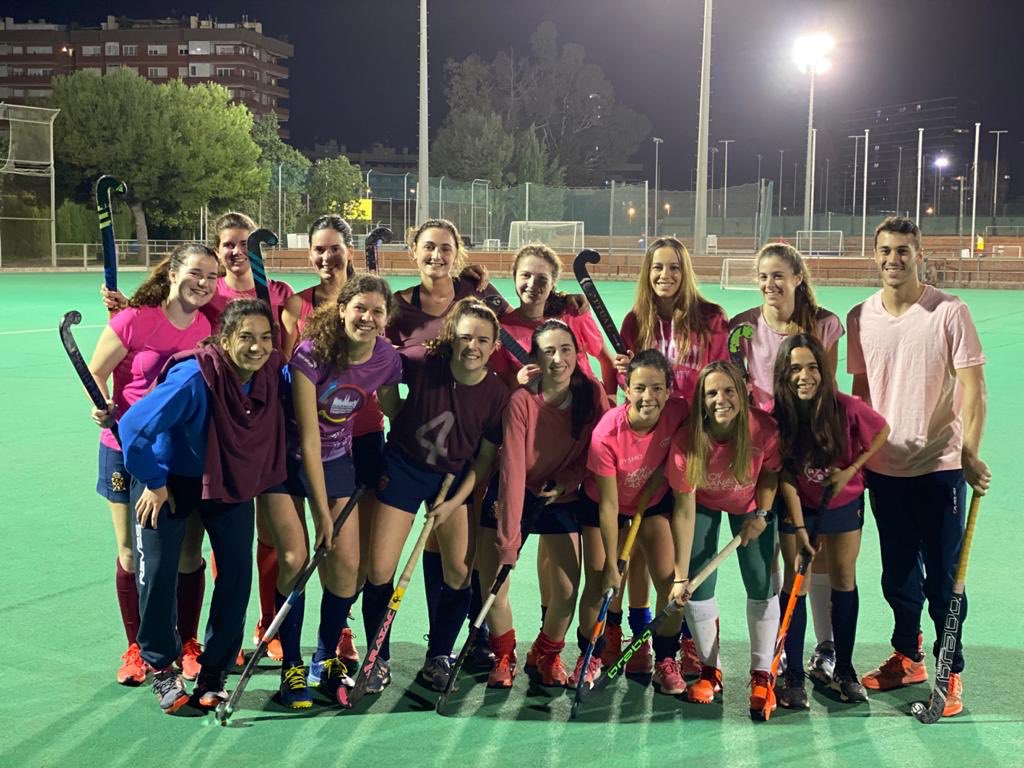 franco_julieta's tweet photo. Semana de la mujer 2020! 💜

Felicidades y gracias 2da Fem RCPB🏑,  por responder a la iniciativa! 

@RCPoloBarcelona https://t.co/Rh7lfJHse4