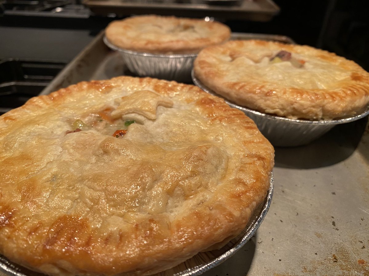funfeasts's tweet image. Who doesn’t love a homemade chicken pie?  Not me!!!