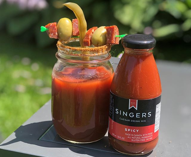 SingersMix's tweet photo. It's never to early to start planning for the weekend.
Pick up some Singers Mix at your favourite retail location today.
Choose from Spicy 🌶🌶 | Mildly Spiced 🌶 | Vegan 🌱

https://t.co/7RQHRpuc1B https://t.co/YdO5Vkt8VD