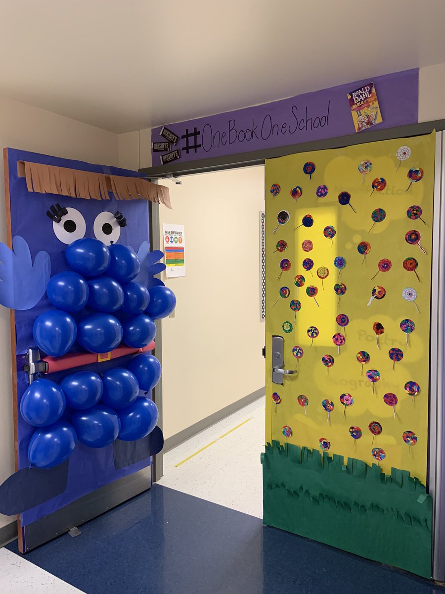 SiglerStars1st's tweet photo. So excited for open house tomorrow! Violet is ready to greet everyone! #OneBookOneSchool #SiglerNation https://t.co/bn9t663fwT