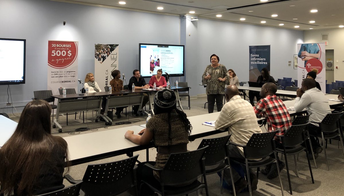 collegeboreal's tweet photo. Vous voyez la chaise libre? C’est votre place! Le campus de Toronto recrute pour son programme de Préposé.e.s aux services de soutien personnel. Voici la doyenne de l’école des sciences de la santé avec des experts et personnes ressources lors d’une session commanditée par @cnfs. https://t.co/HcmTd6oWV5