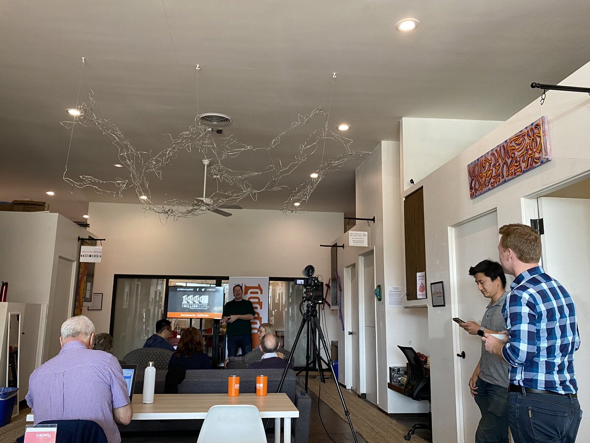 SacStateCarlsen's tweet photo. At @Capsity for this weeks @1MillionCupsSAC! We have @dancasasmurray leading us as our emcee. Thank you to the @TheCityofSac for being a community sponsor! #SUTL #innovatesac #1MCSAC https://t.co/ur8gZqyrCb