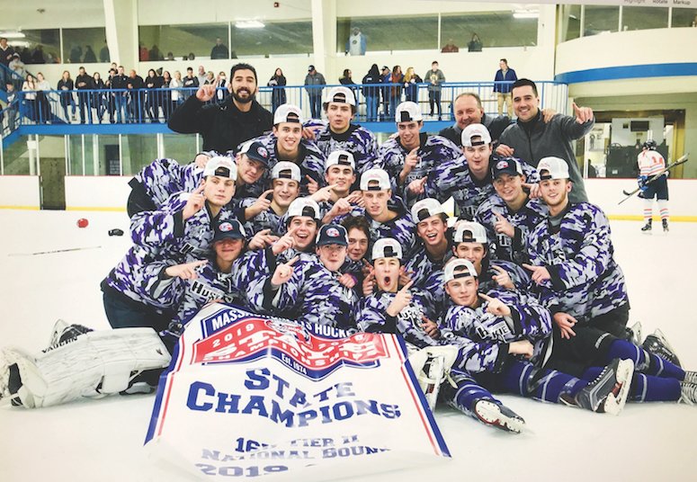 NEHockeyJournal's tweet photo. Tune in to @NESN today at 6:30 p.m. for the latest episode of New England Hockey Journal TV, which goes behind the scenes with @BostonjrHuskies and @CantonIceHouse. Earlier episodes can be found here: https://t.co/WGRvnkDwfX https://t.co/aQdtEa9tc0