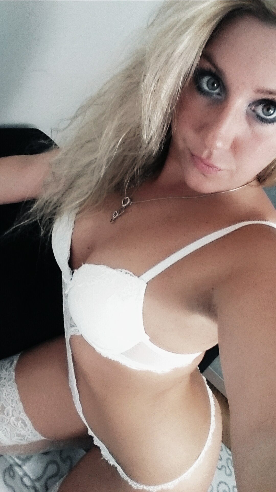 Geilen Mittwoch wünsche ich <3 https://t.co/mOTREPaRXP visit my page darling #camgirl #heiss #geil #versaut #geilerarsch #bonniebanx #dirtytalk #visitmypage #besuchemich https://t.co/ZTerRN1qsG