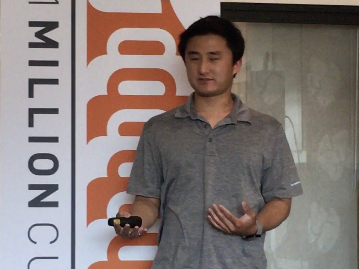1MillionCupsSAC's tweet photo. Alex, cofounder of ⁦@PVericia⁩, shares information on their product, the first visible, magnetic gun safe. #1mcsac #1mc https://t.co/isIdETDM6G