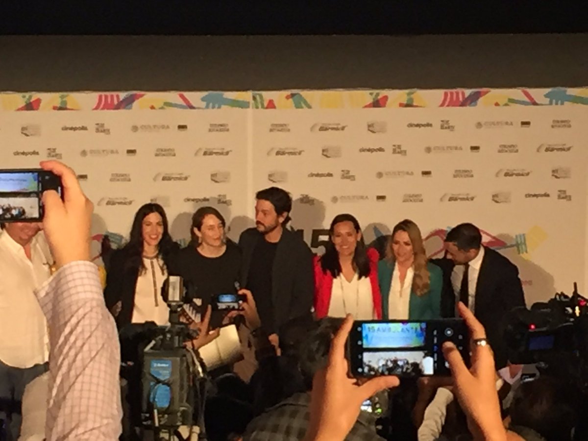 10Alexduran's tweet photo. Conferencia de prensa #Ambulante #GiraDeDocumentales @Ambulante 🎬🍿🙌 https://t.co/ev58medogG