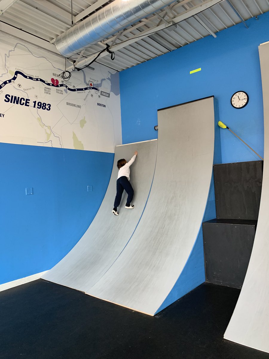 bisbyear1's tweet photo. #ninjawarriors having fun! https://t.co/mDGZ434gSw