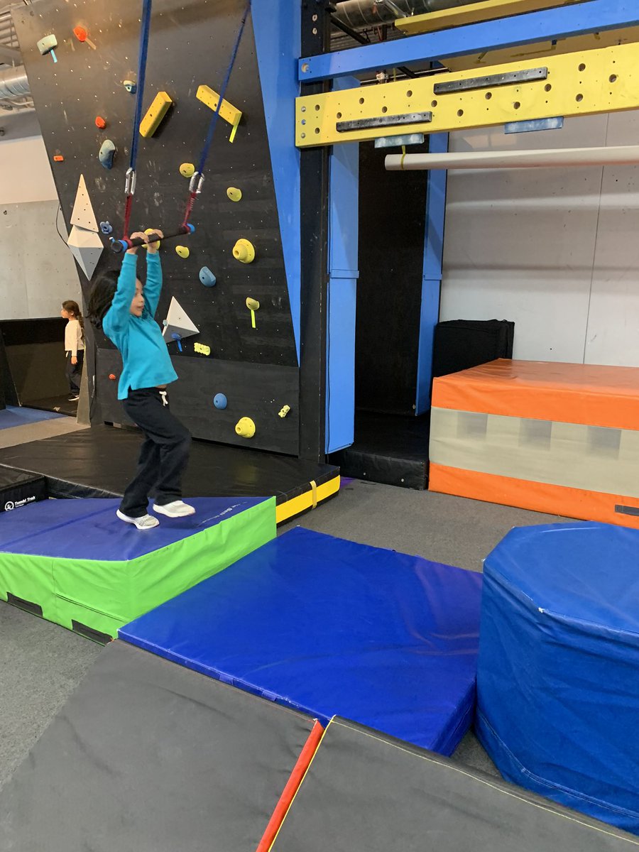 bisbyear1's tweet photo. #ninjawarriors having fun! https://t.co/R03Kpbo2os