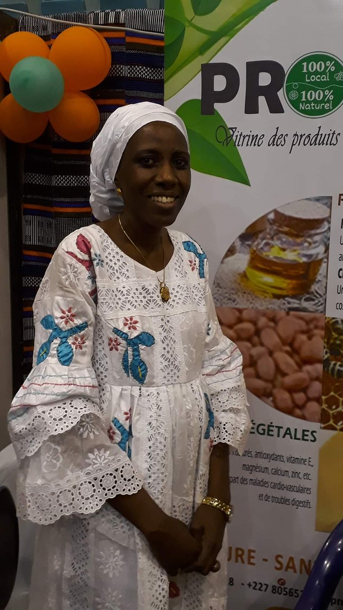 kantchari's tweet photo. Mme Ouma, promotrice de #ProNat a découvert l'outil #MarketAccessMap et a souhaitée recevoir une formation sur les #MNT et #Accès aux #Marchés afin de pouvoir mieux #exporter ses produits naturels. Le Niger dispose à cet effet d'un réseau de 10 formateurs certifiés par @ITCnews. https://t.co/BhQYJhPHVO