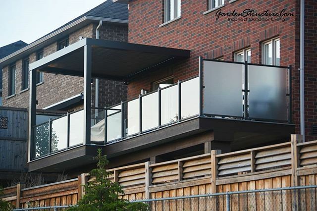 DecksPergolasCo's tweet photo. On Display? #privacy is crucial for #deck_design . #Decks without #privacy are rarely used. Who wants to suntan or eat dinner with people staring at you? https://t.co/pfJlKEB15C https://t.co/16bxuwCStP