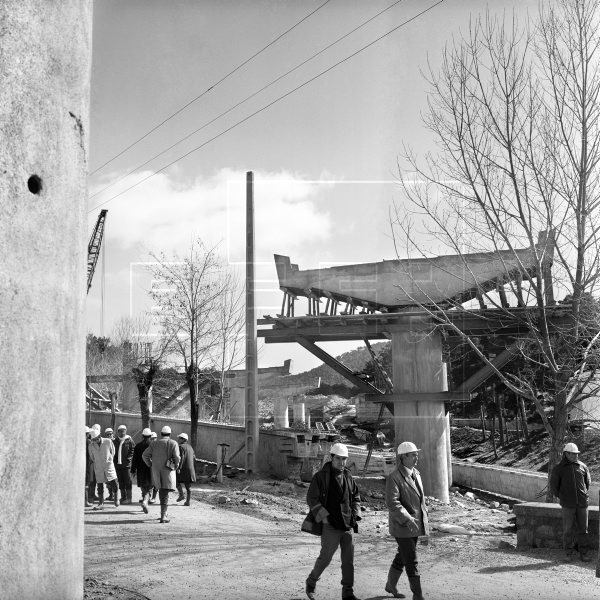 Así estaban las obras de la autopista de peaje Villalba-Villacastín, donde el nuevo túnel de Guadarrama estaba ya perforado en un cincuenta por ciento, era un #4Mar de 1970. #EFEfototeca
