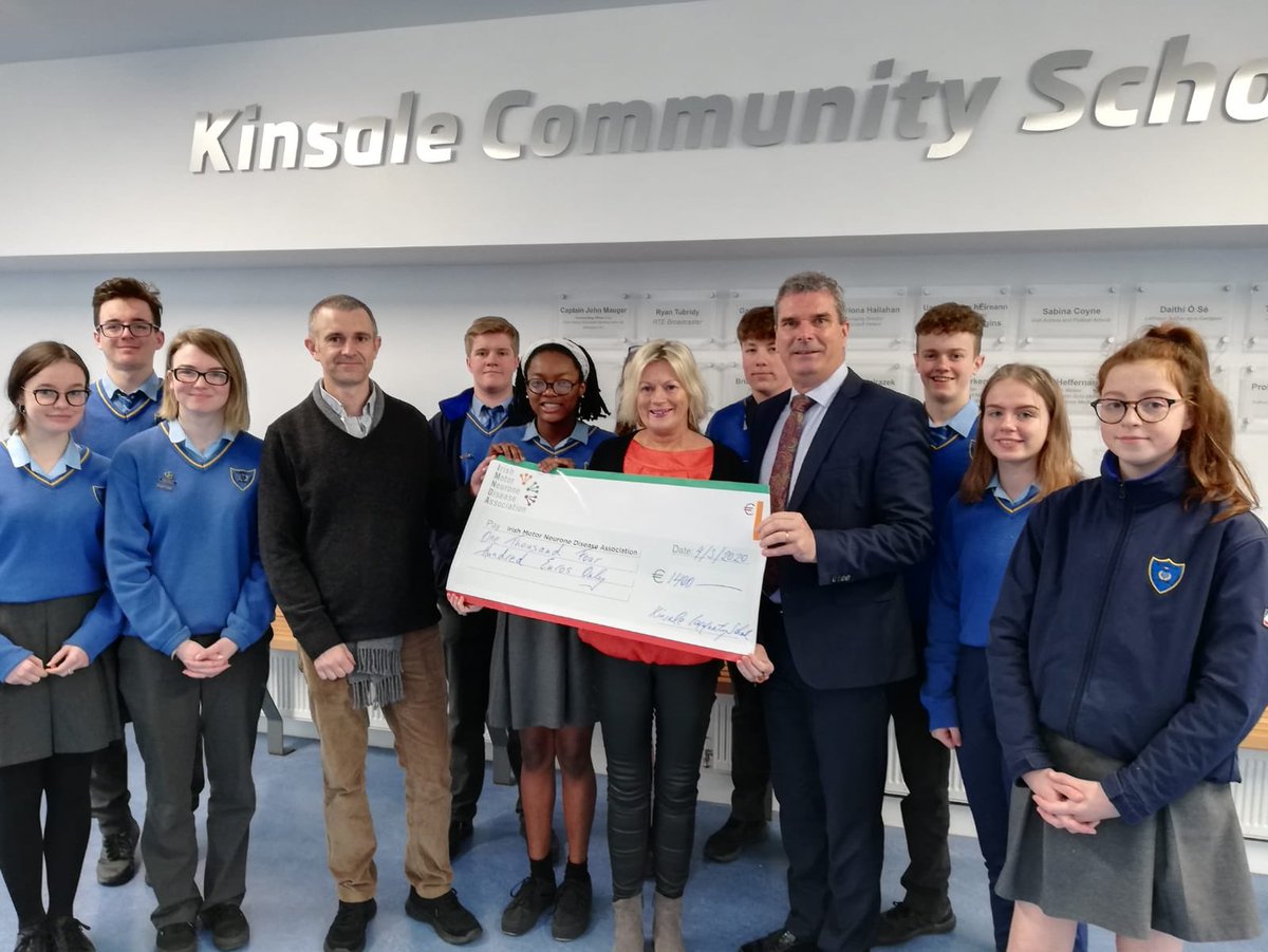 kinsale_cs's tweet photo. A fantastic 1400 euro raised by the student council and Mr. D. O Donovan for the Irish Motor Neuron Disease Association 🎉 well done to all involved 👏 @KinsaleComSch https://t.co/nnZCvPsbWV