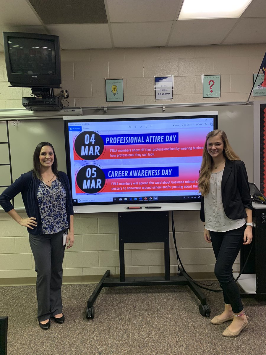 JHSFBLAPBL's tweet photo. Professional Attire Day! https://t.co/oz56s8NapY