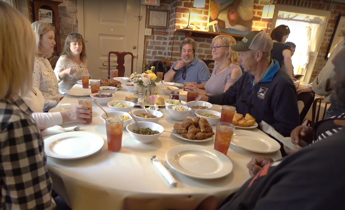 VisitSavannah's tweet image. These Savannah restaurants are well worth the trip: goo.gl/sBSDdC