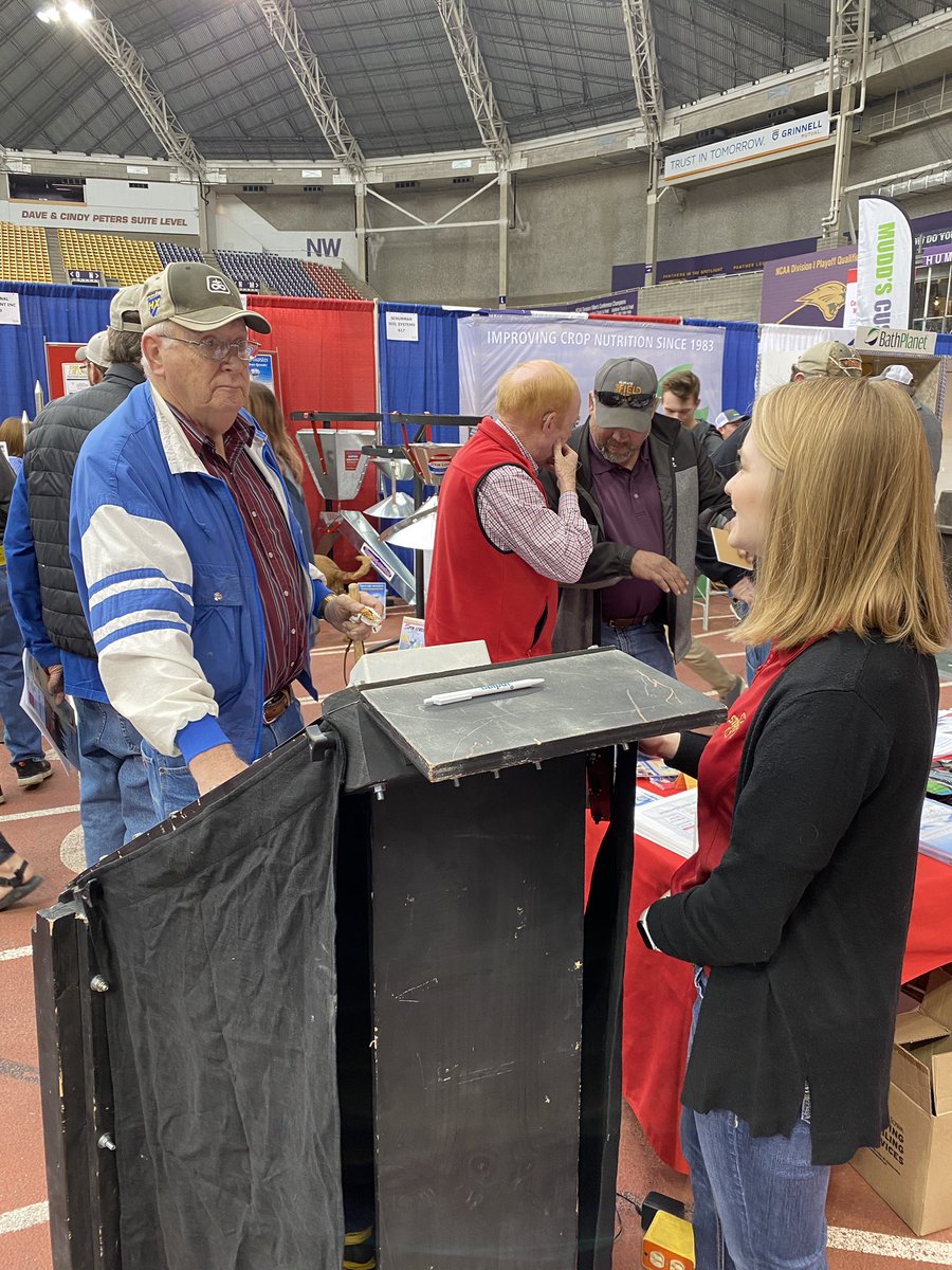 CarlsonAdriane's tweet photo. Grain bin simulator, sponsored by ISU Extension and Outreach, is a popular learning opportunity at the Hawkeye Farm Show today.  Farm safety is just one topic covered at the ISU Extension and Outreach booth. https://t.co/QR387k8U8n