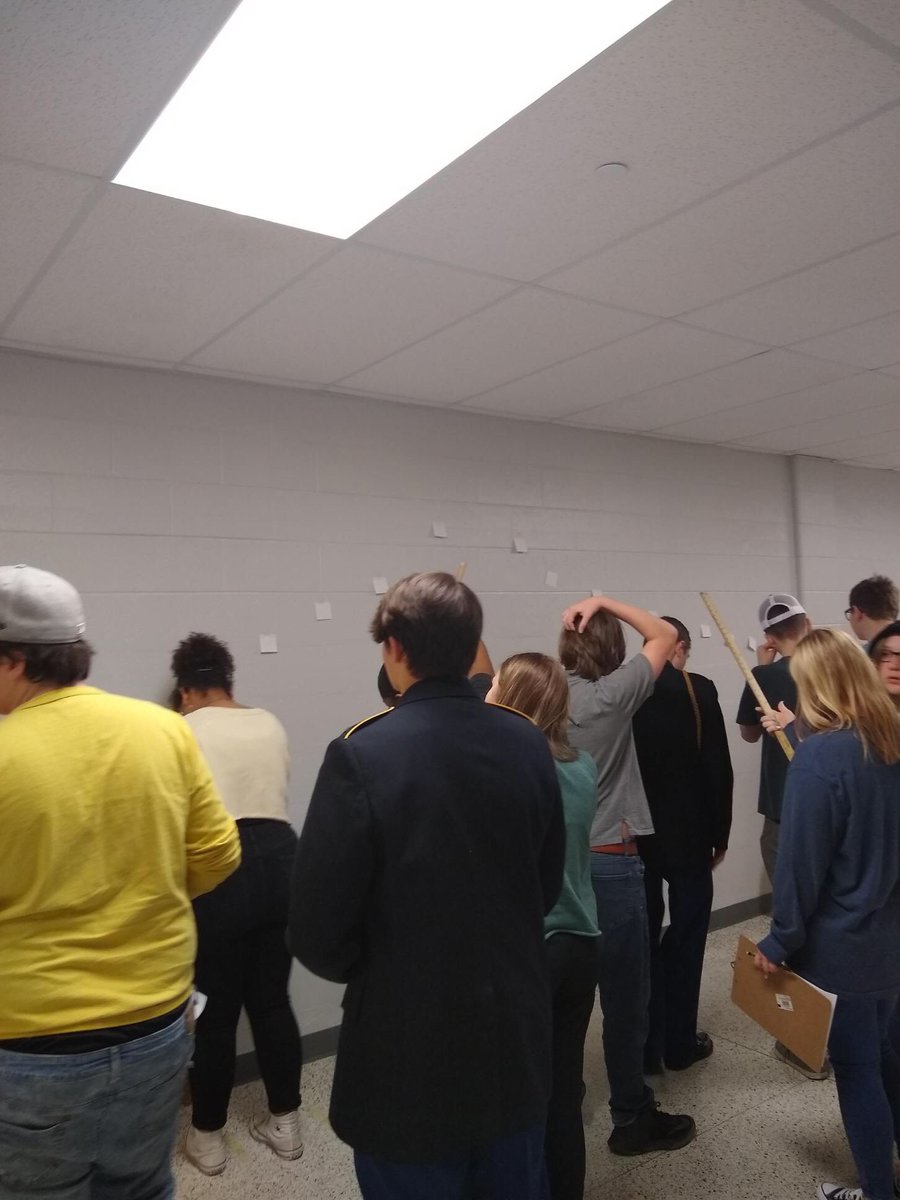 MrsCoolidge1's tweet photo. Today Math 2 S’s explored quadratic behavior by tossing a bean bag! @MsBennettMHS was our professional corn hole player and the S’s marked where the bag crossed their line of vision. Then we plotted all the points on @Desmos. Check out my blog for the lesson! #MorefortheM https://t.co/xomrKBcqsB