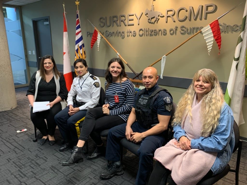 SD36SafeSchools's tweet photo. Great example of community partners coming together for the greater good of our #Surreyyouth! Pictured here is Safe Schools and Surrey RCMP representatives who put a lot of hard work and true dedication into creating Project Lavender!
#empoweringvoices2020 #ProjectLavender https://t.co/1Oe5gMT8Lk