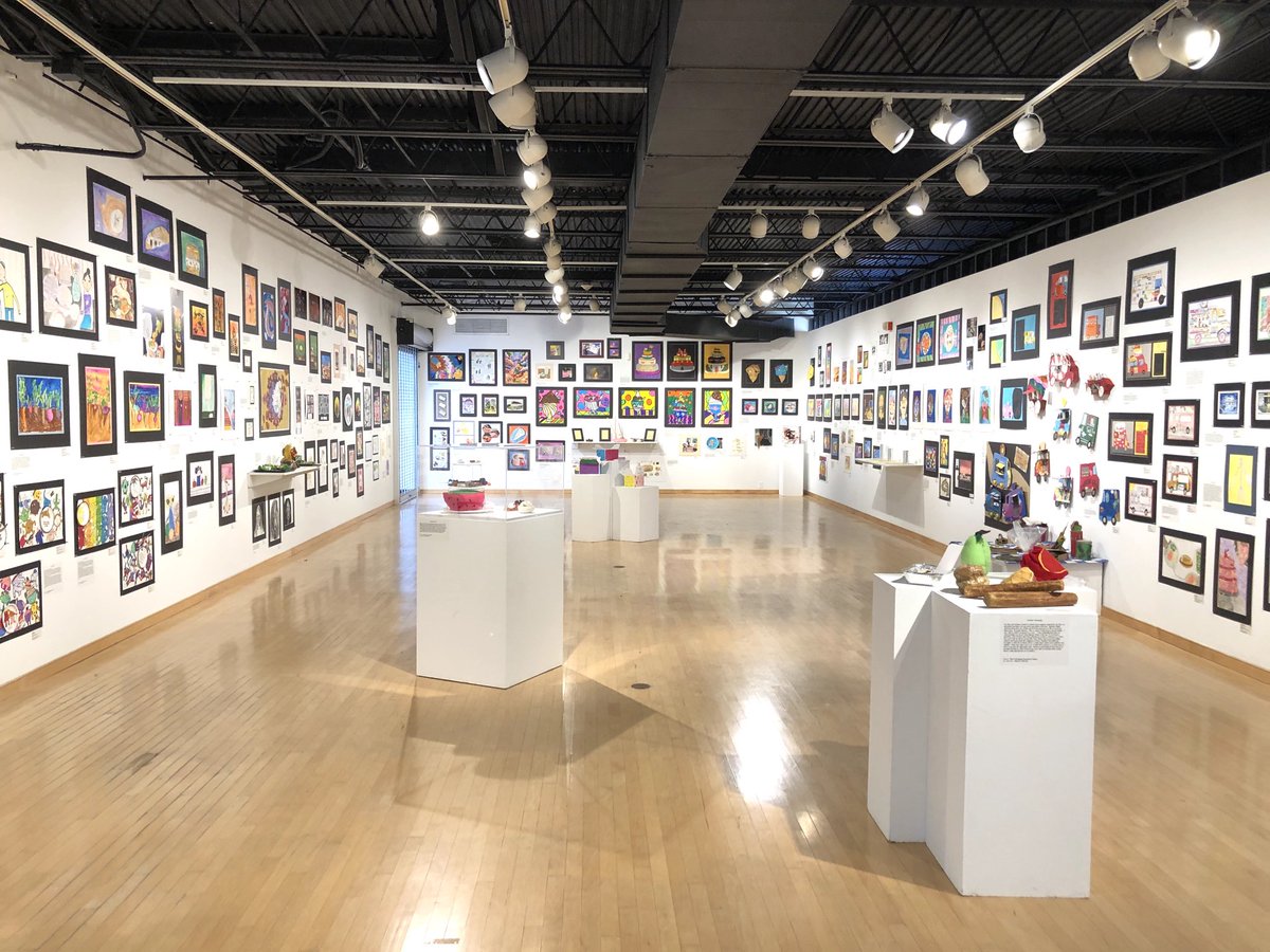 hcpss_visualart's tweet image. Food for Thought: Breaking Bread Building Community. HCPSS K-12 student exhibition opens March 6.  Congratulations to all the student artists and their teachers. ⁦@hcpss_FineArts⁩ ⁦@HcpssA⁩  ⁦@hocoarts⁩