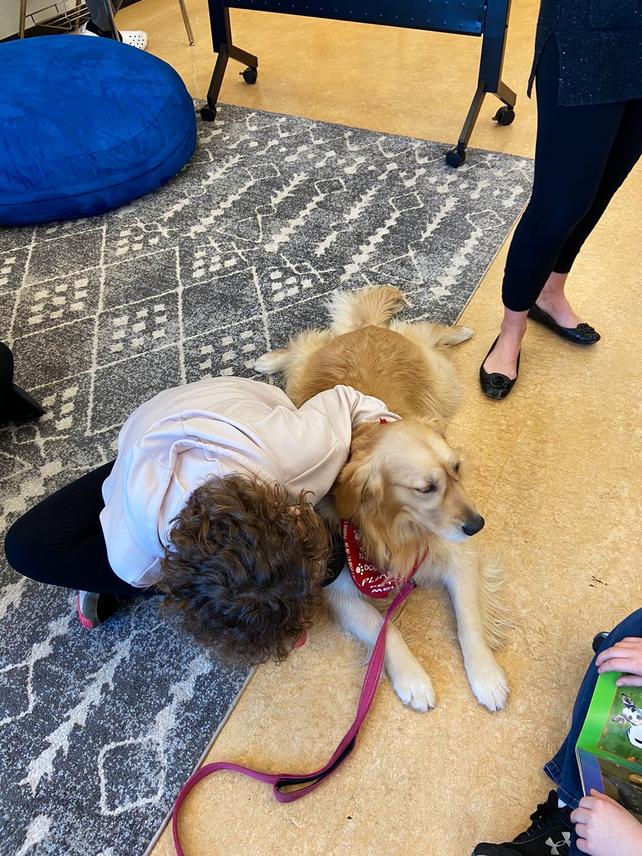 AnneDerogatis's tweet photo. Just a workin’ Wednesday ❤️👍🏻❤️@scotthade @SHS_M_A_P_S @TanyaEMcDonald @EnglishwCBall https://t.co/TsEdQPiFVy
