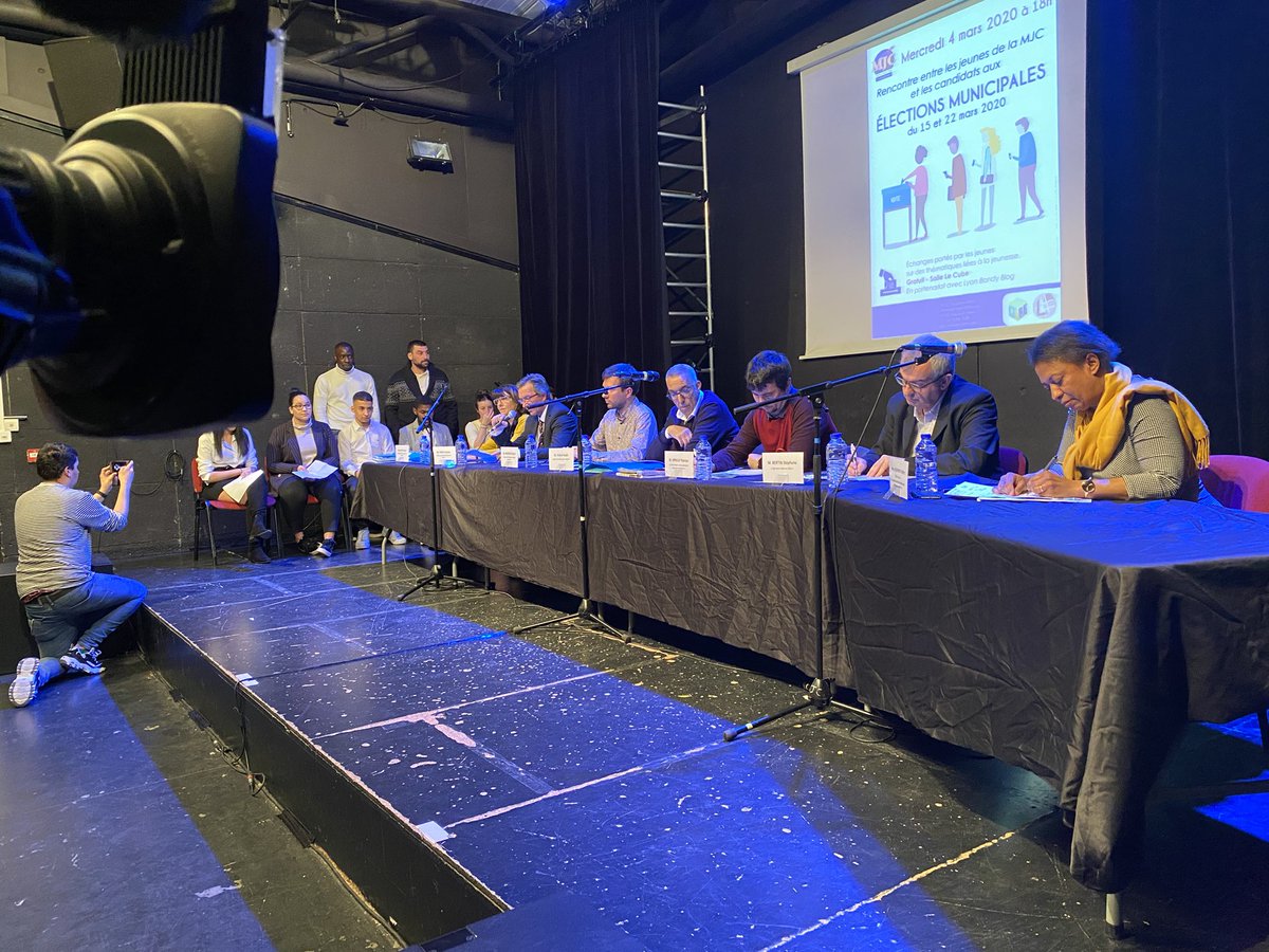 Sehla Bougriou (@sehlabougriou) on Twitter photo #Municipales2020 à Vaulx-en-Velin : taux d’abstention record (plus de 60%). Huit candidats et des élections qui se jouent dans un mouchoir de poche. Bientôt sur <a href="/TF1LeJT/">Natalia Kowalski</a> cc <a href="/AntoinePocry/">Antoine Pocry</a> #Municipales2020 à Vaulx-en-Velin : taux d’abstention record (plus de 60%). Huit candidats et des élections qui se jouent dans un mouchoir de poche. Bientôt sur <a href="/TF1LeJT/">Natalia Kowalski</a> cc <a href="/AntoinePocry/">Antoine Pocry</a>
