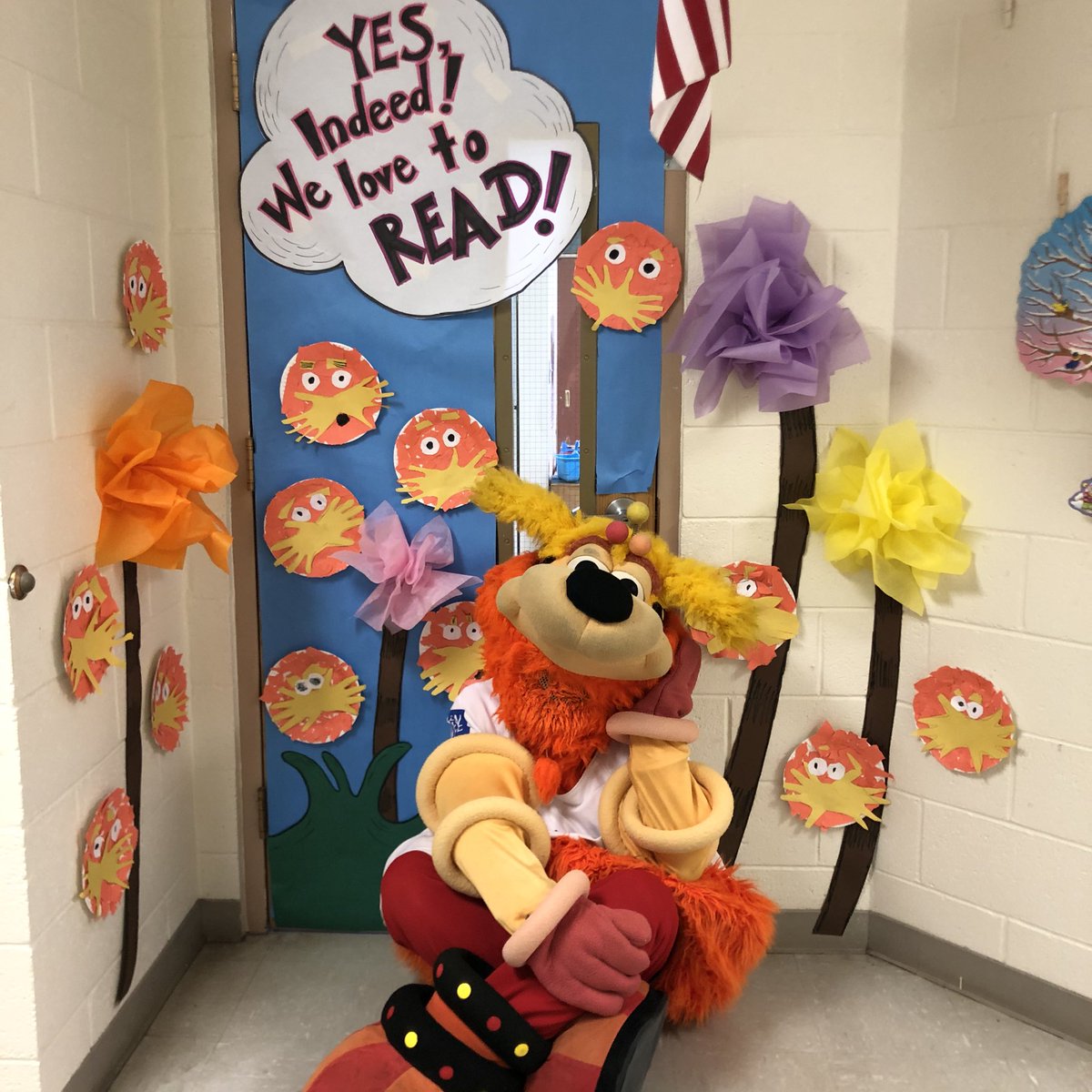 Orbit_Isotopes's tweet photo. Iโll read them here
Iโll read them there
Iโll read books anywhere ๐
#isotopesinvolved #clubread #ReadAcrossAmerica https://t.co/NM3iZ4HLyx